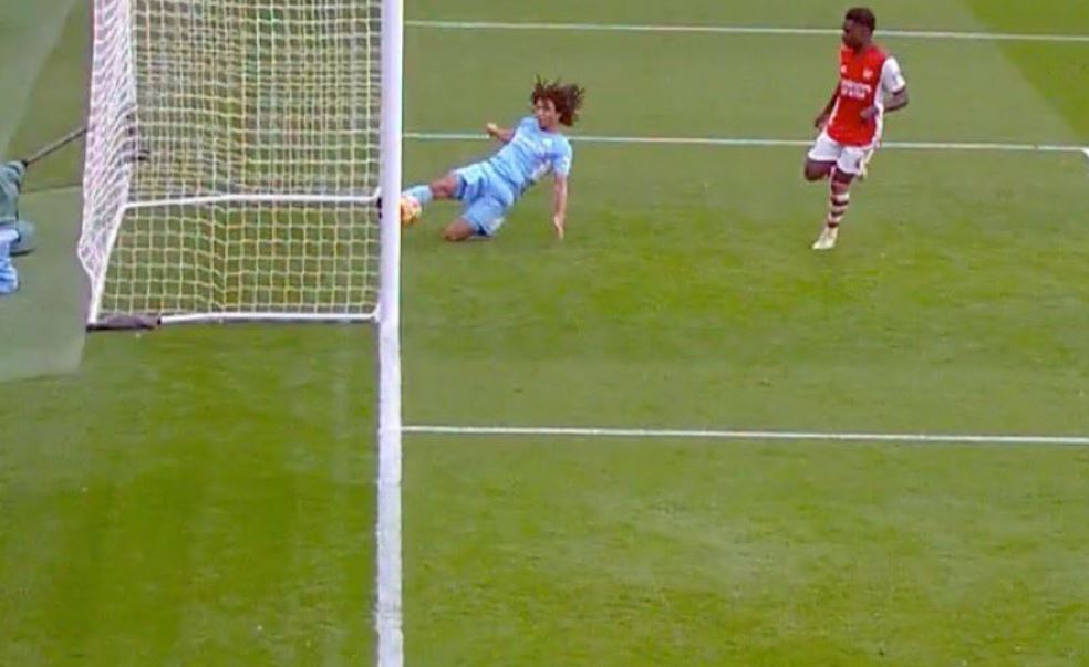 Nathan Ake clearance vs Arsenal