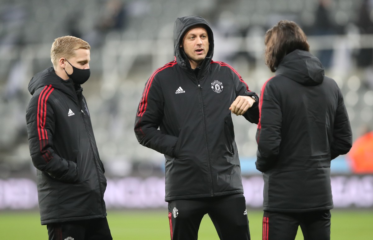 van de beek matic cavani man united