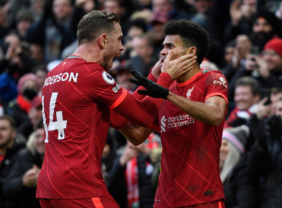 Jordan Henderson Luis Diaz Jordan Henderson Luis Diaz