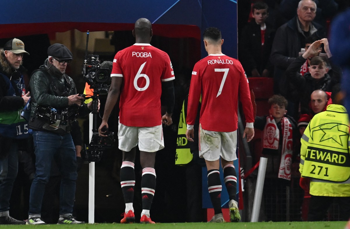 Paul Pogba and Cristiano Ronaldo walking down the tunnel