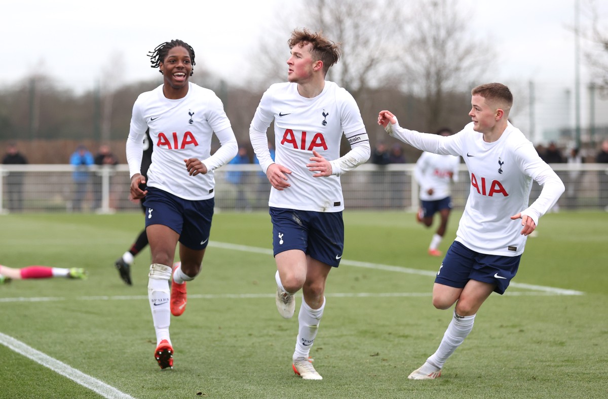 alfie devine spurs u18s