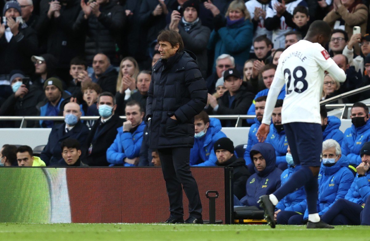 conte ndombele tottenham morecambe