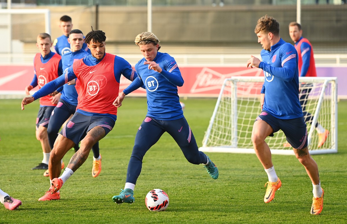 gallagher mings stones england