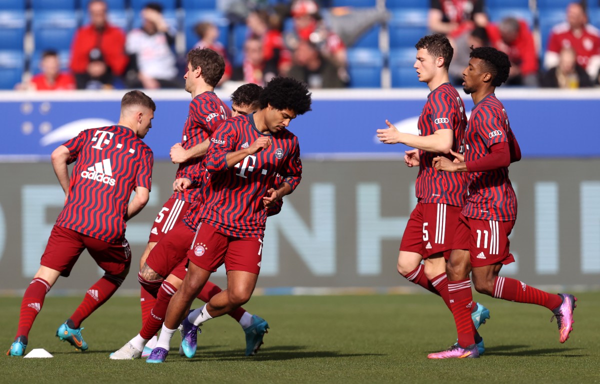 gnabry coman bayern munich warmup
