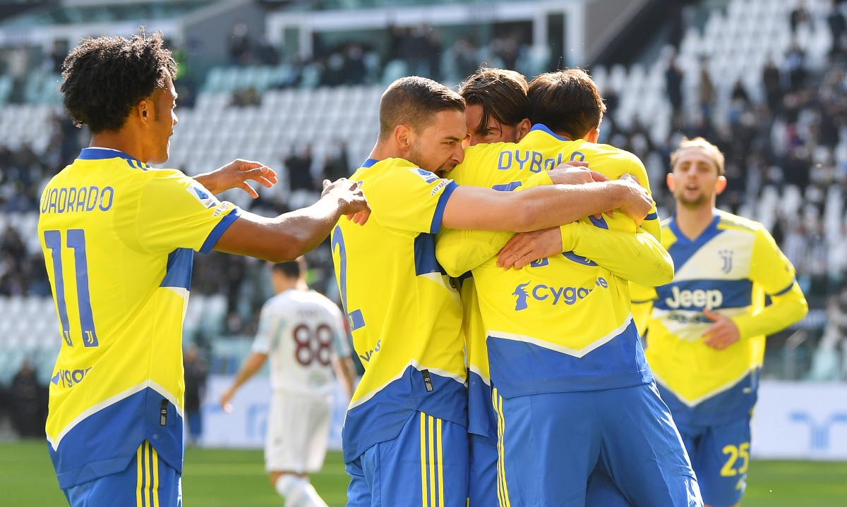 juventus cuadrado dybala vlahovic