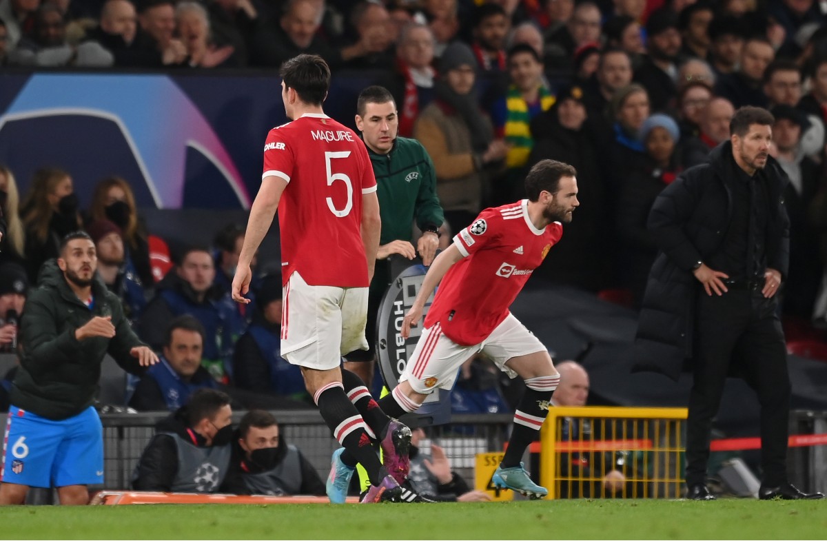 man united sub maguire for mata