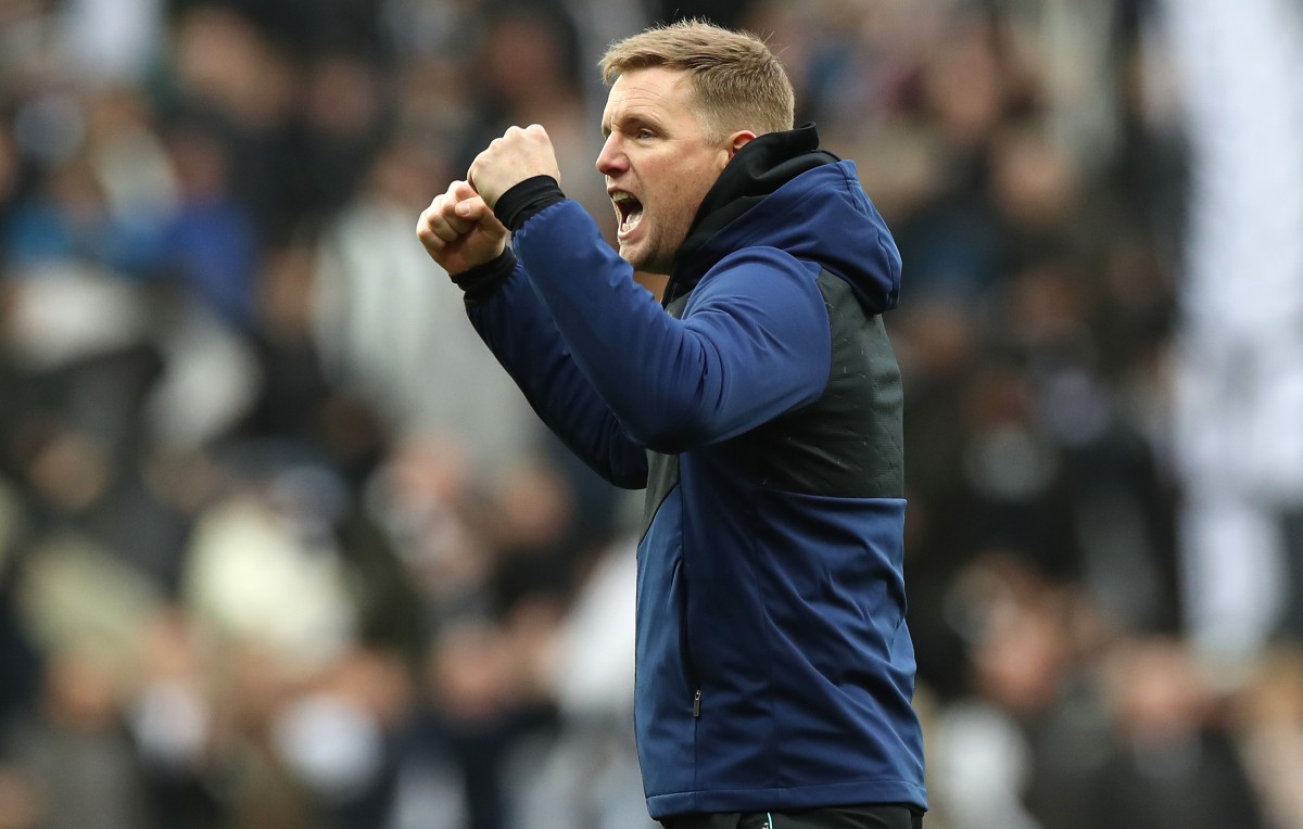 newcastle manager Howe