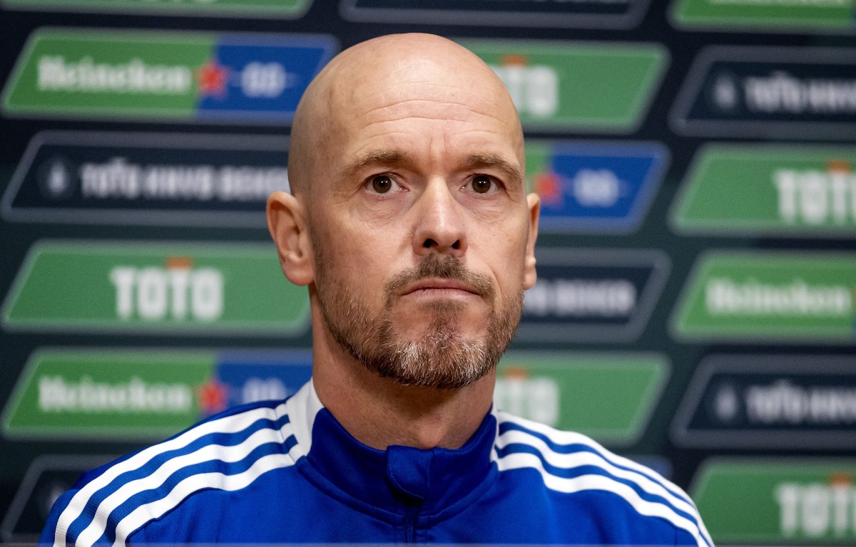 ajax press conference erik ten hag