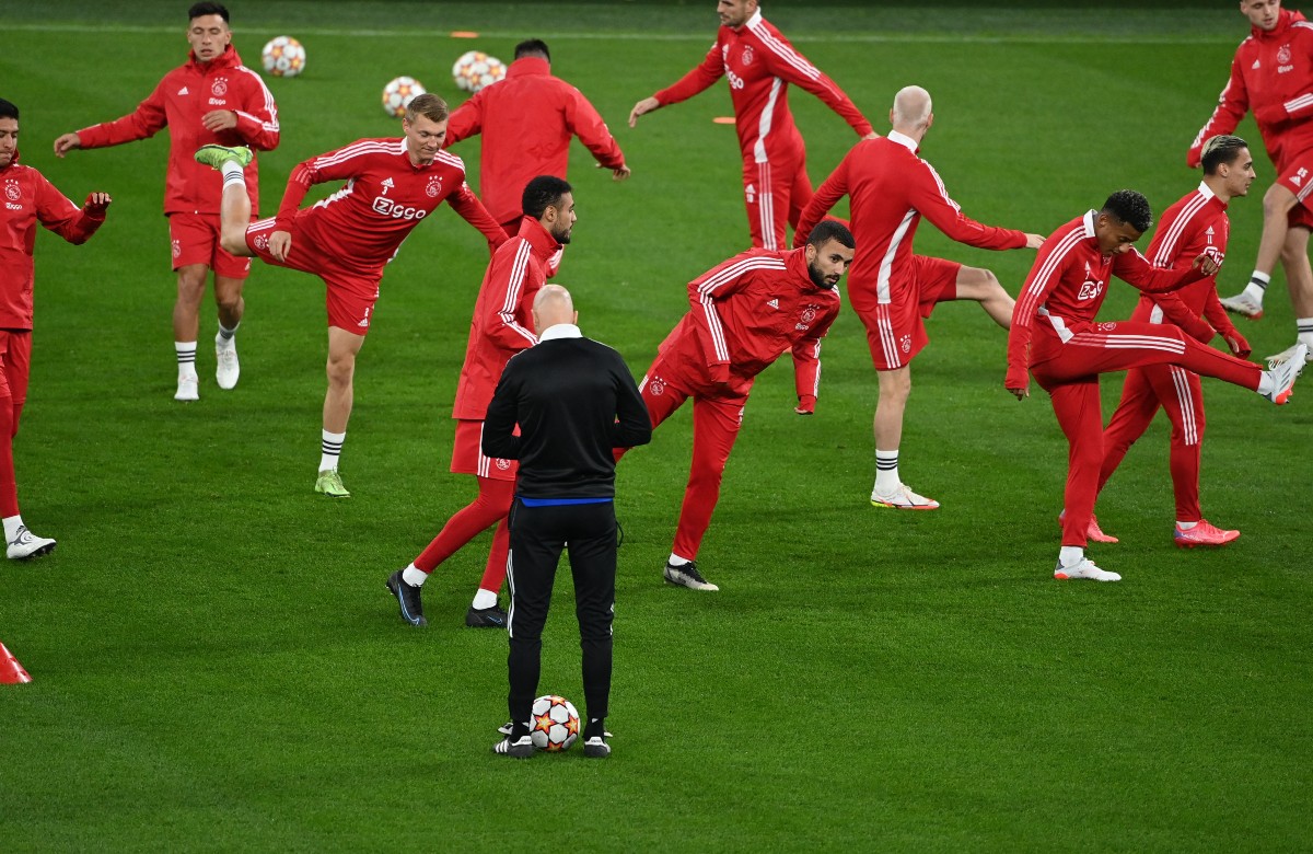 ten hag fc ajax training session pic