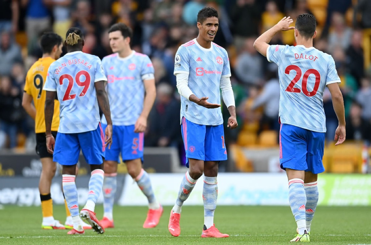 wan-bissaka maguire varane dalot man united