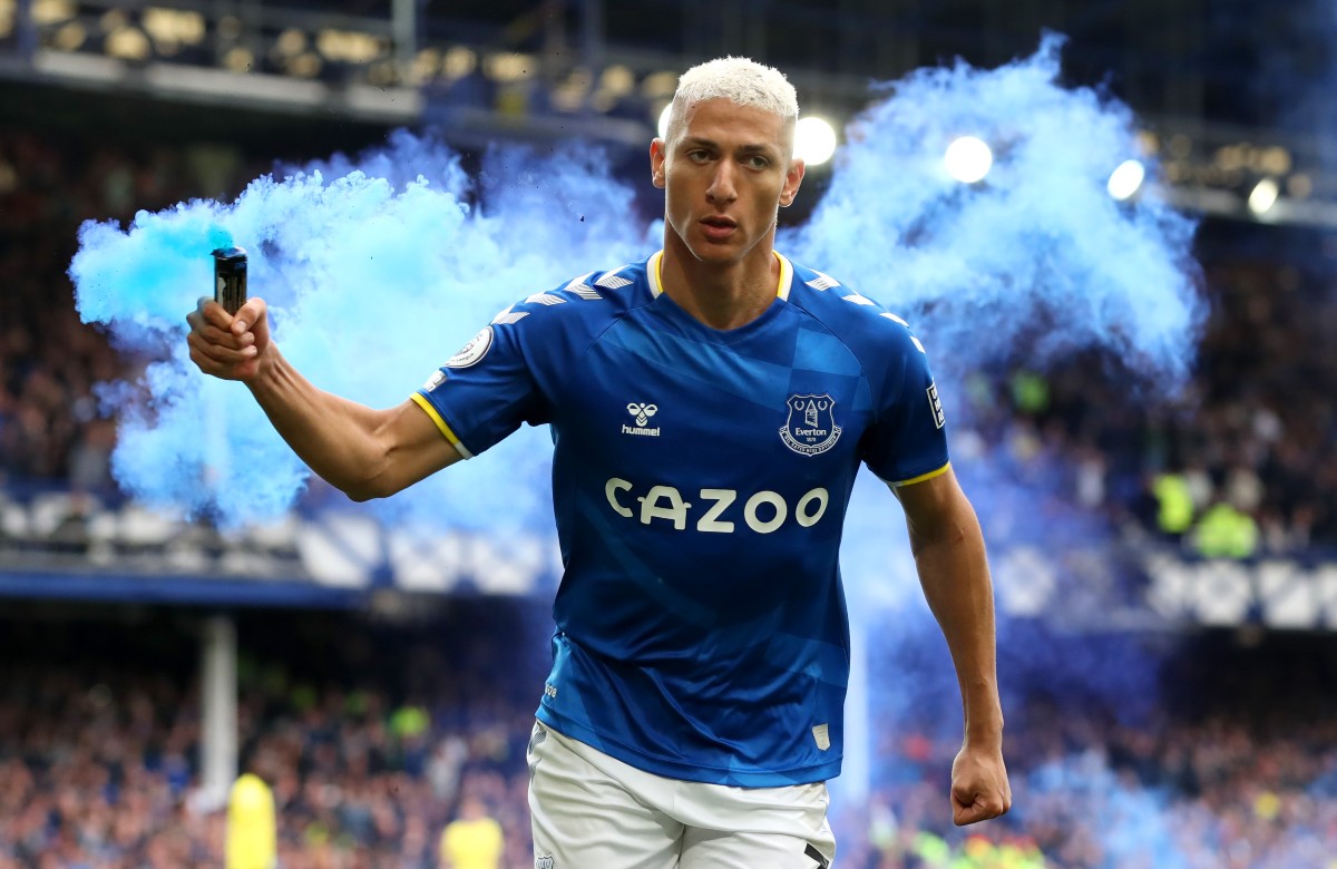 Everton 1-0 Chelsea Richarlison with flare