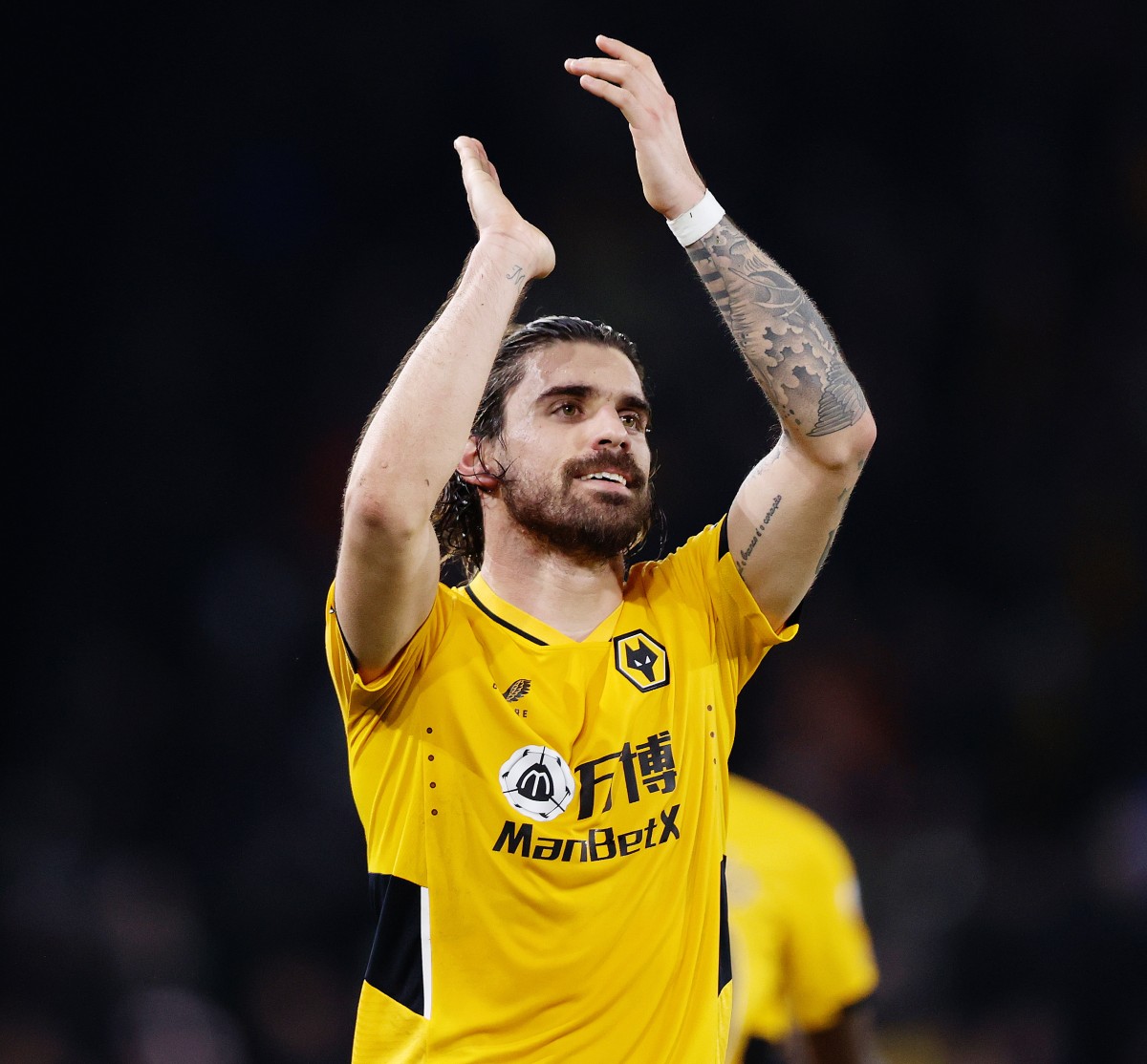 Wolves Neves