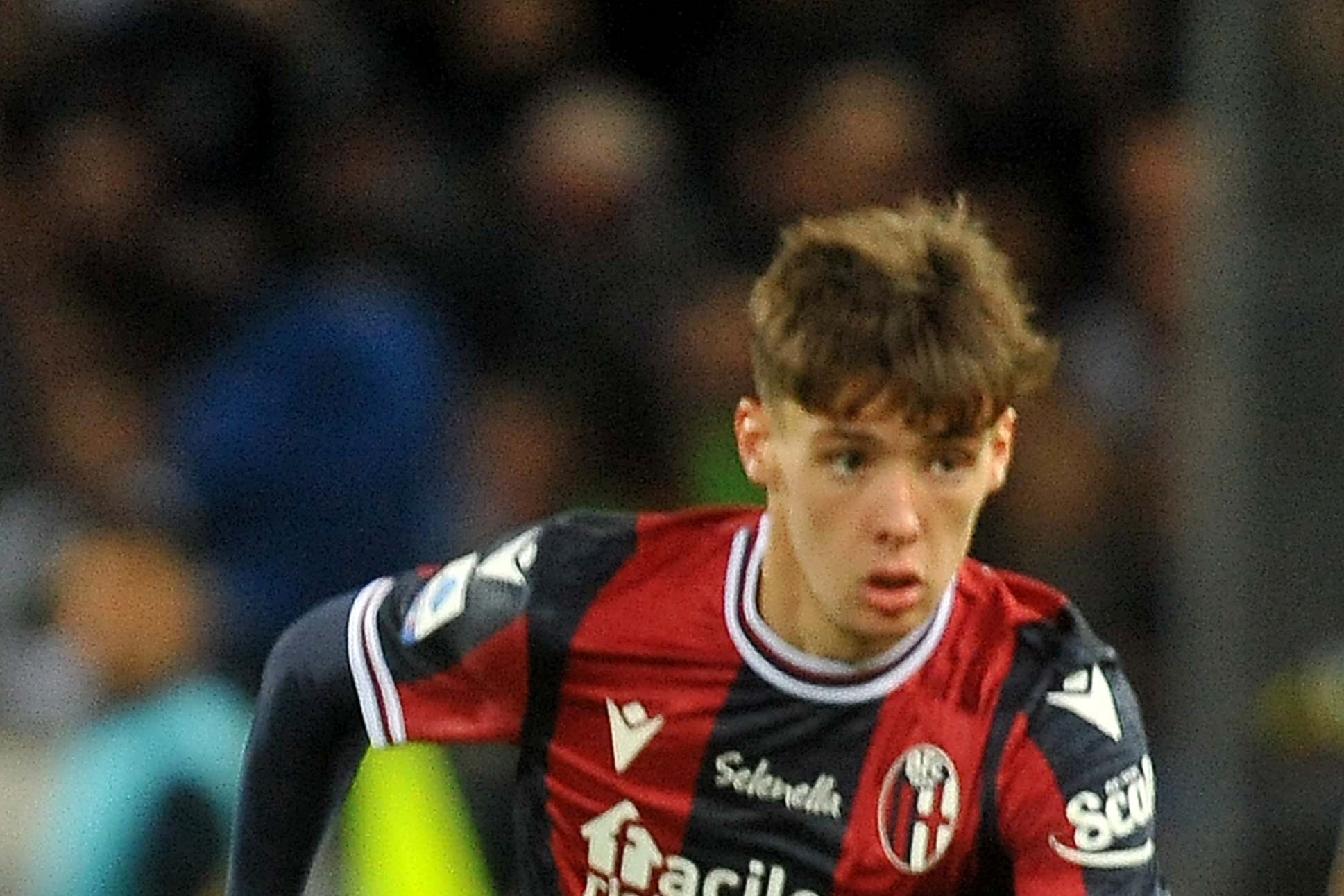 Aaron Hickey of Bologna Arsenal