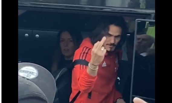cavani finger