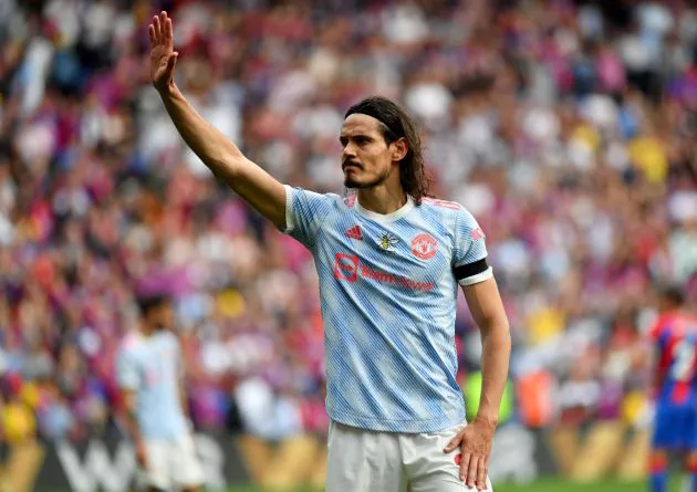 edinson cavani waving