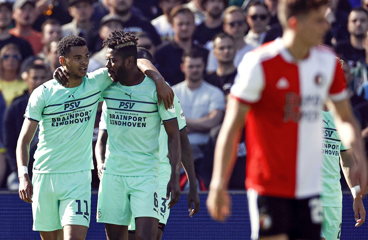Sangare PSV Feyenoord