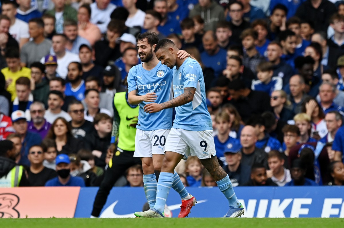 bernardo silva gabriel jesus manchester city fc
