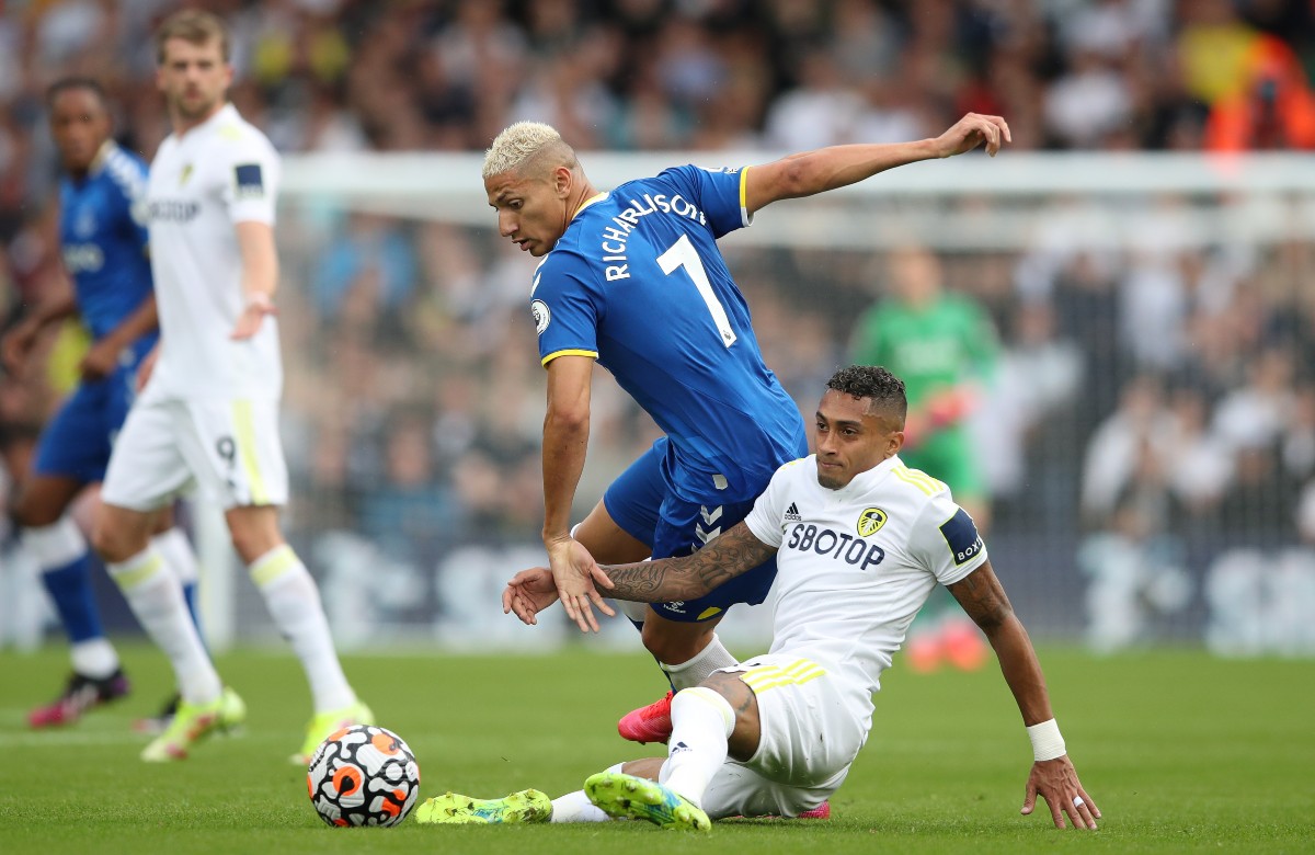 everton richarlison leeds raphinha image