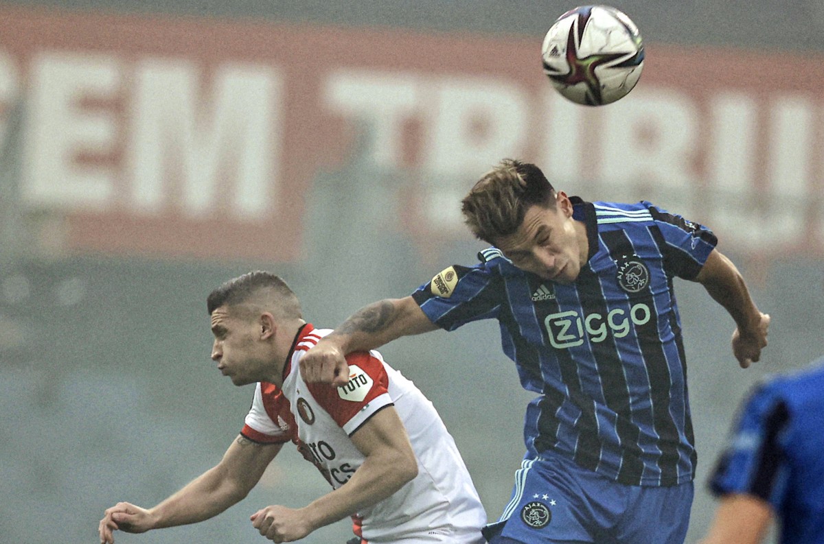 feyenoord ajax lisandro martinez eredivisie