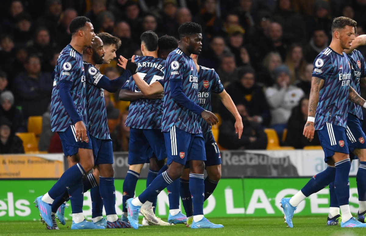 wolves arsenal gabriel magalhaes lacazette white martinelli