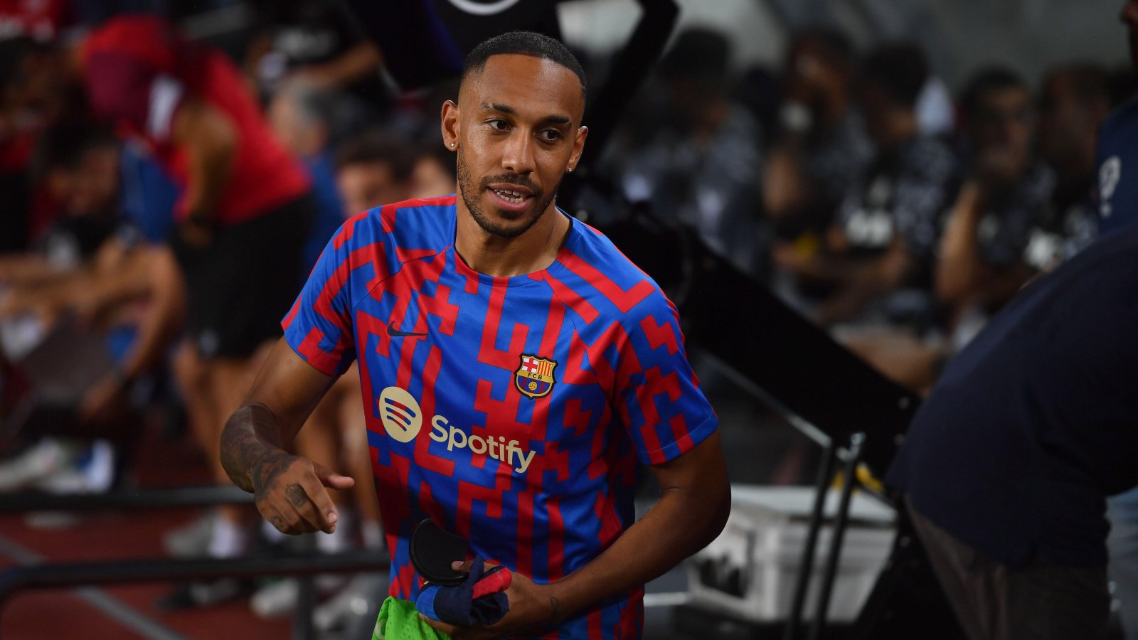 Pierre-Emerick-Aubameyang-on-the-Barcelona-bench Pierre-Emerick-Aubameyang-on-the-Barcelona-bench