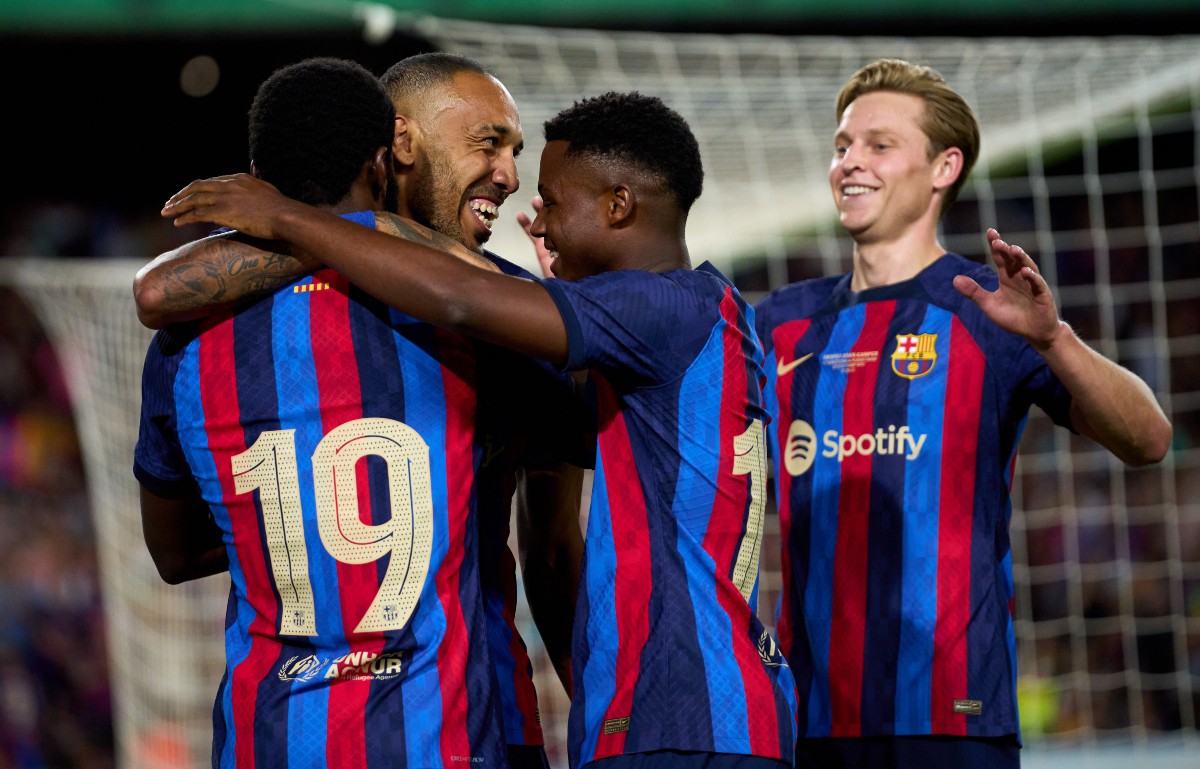 aubameyang frenkie de jong barcelona pumas