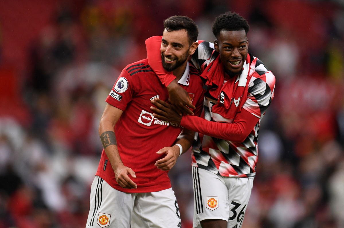 man united fernandes elanga