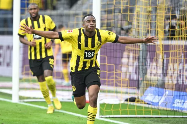 moukoko dortmund stuttgart
