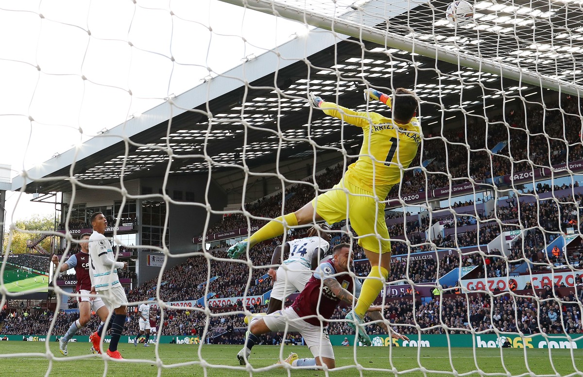 villa 0-2 chelsea kepa save