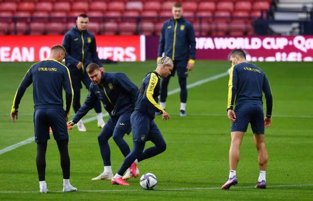 Ukraine training session Mudryk