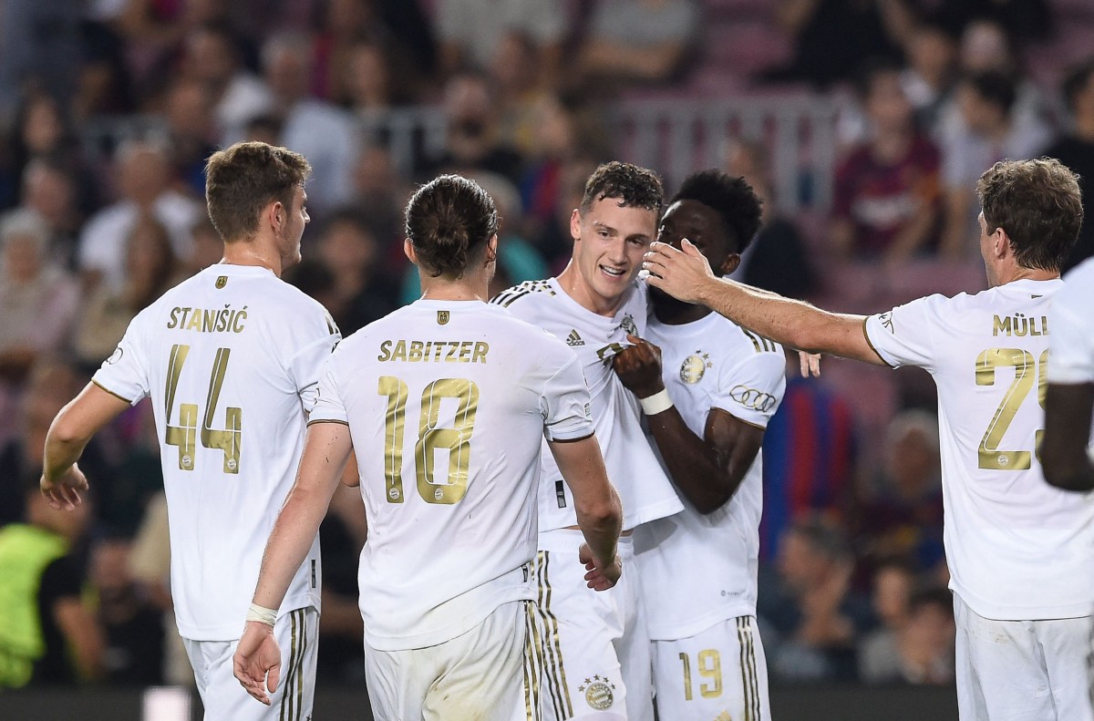 barcelona vs bayern munich nou camp pavard muller