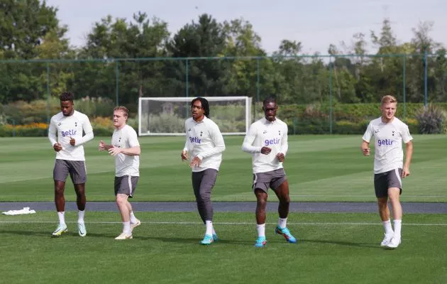 spence in spurs training