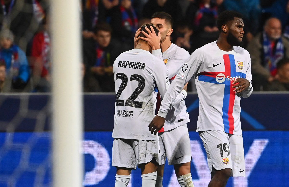 barcelona raphinha and kessie