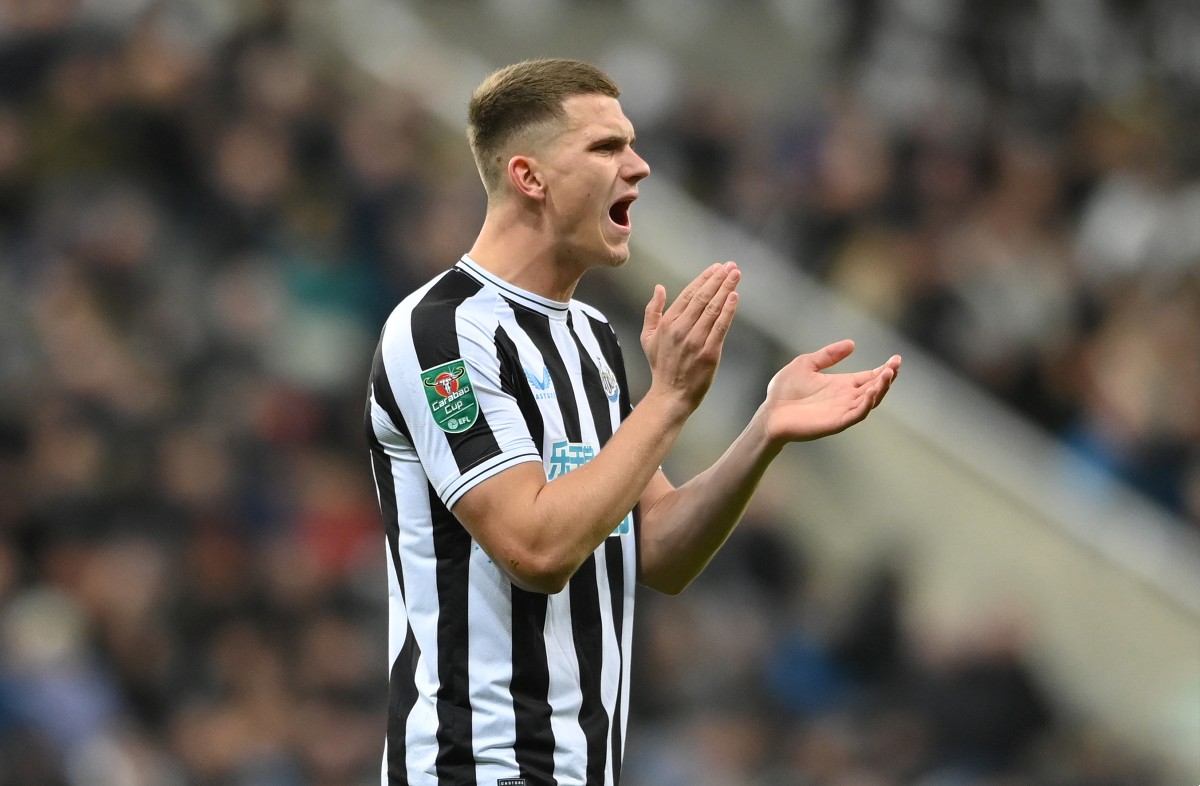 Newcastle vs Bournemouth Sven Botman