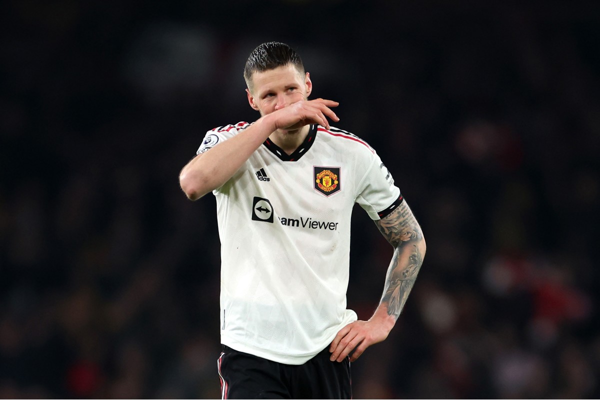 arsenal man united wout weghorst