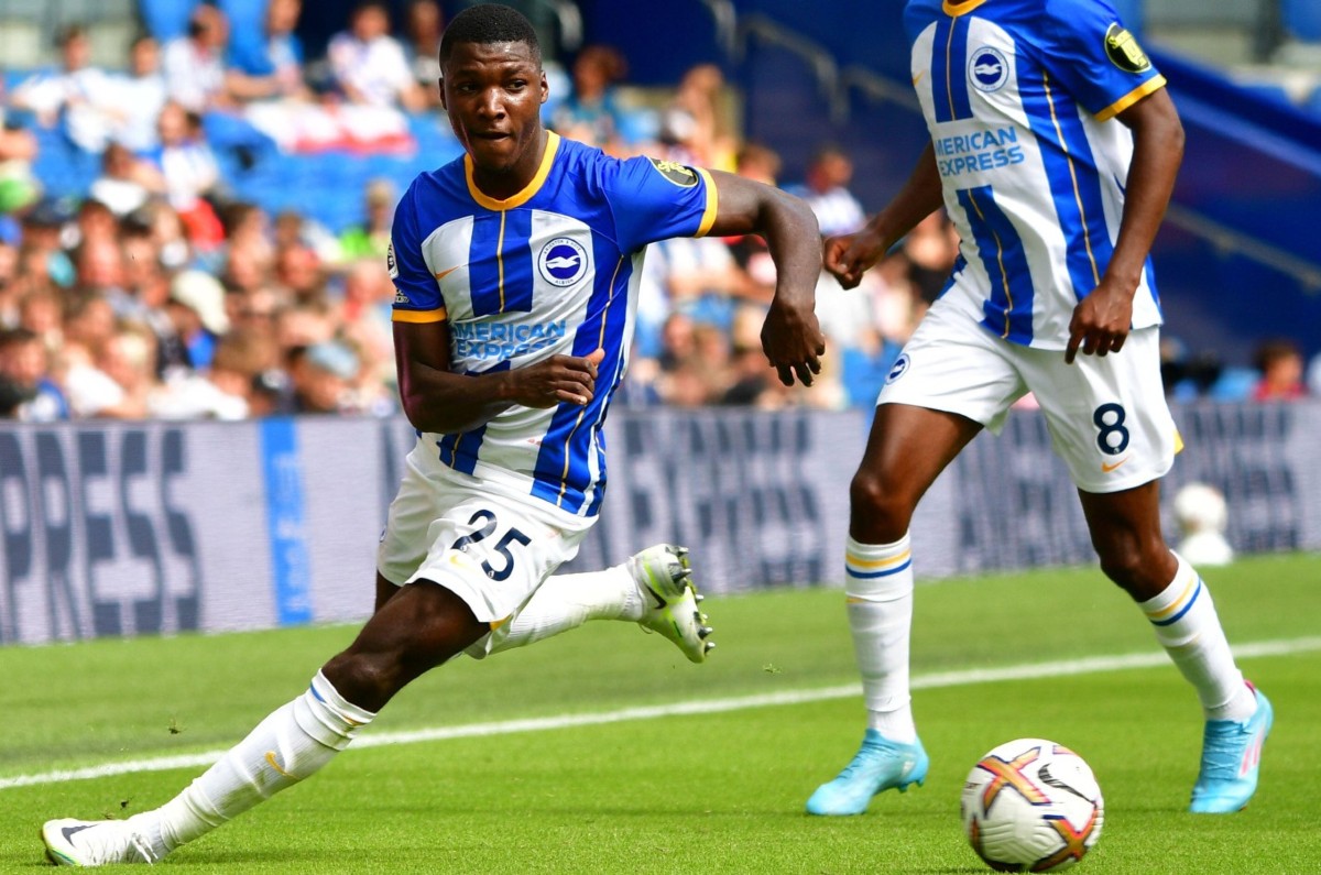 moises caicedo 25