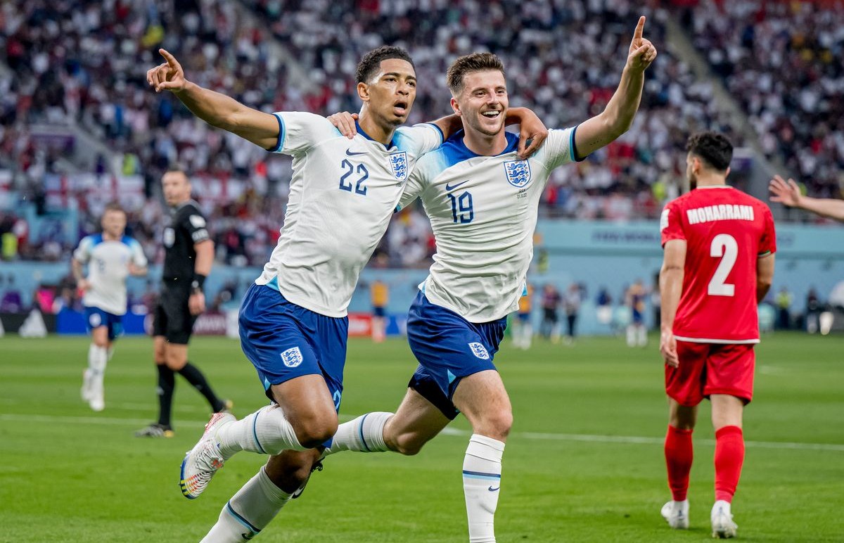 bellingham and mount at the world cup