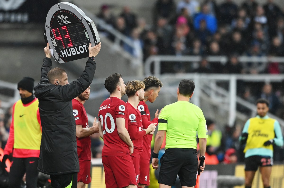 newcastle vs liverpool fc players