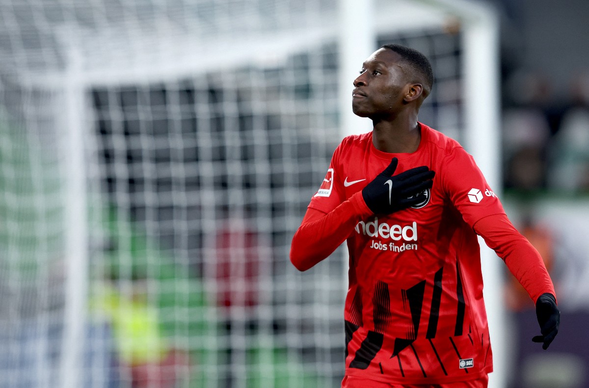 wolfsburg eintracht frankfurt kolo muani