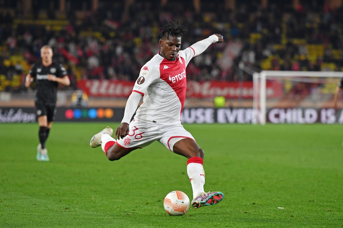 embolo monaco bayer leverkusen
