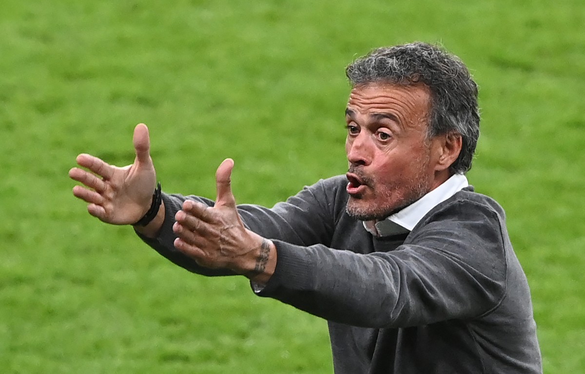 Barcelona players want Luis Enrique as their new manager.