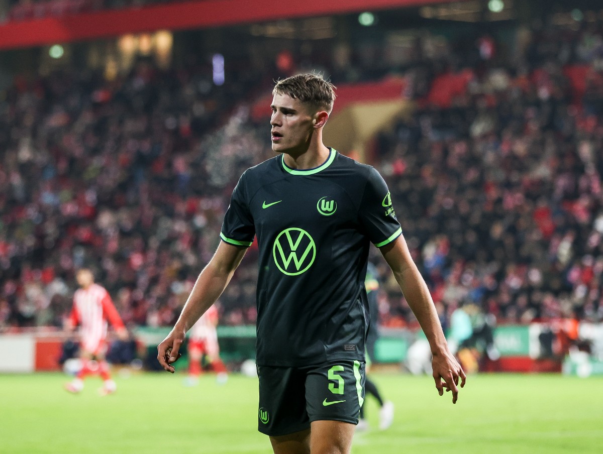 Micky van de Ven Wolfsburg