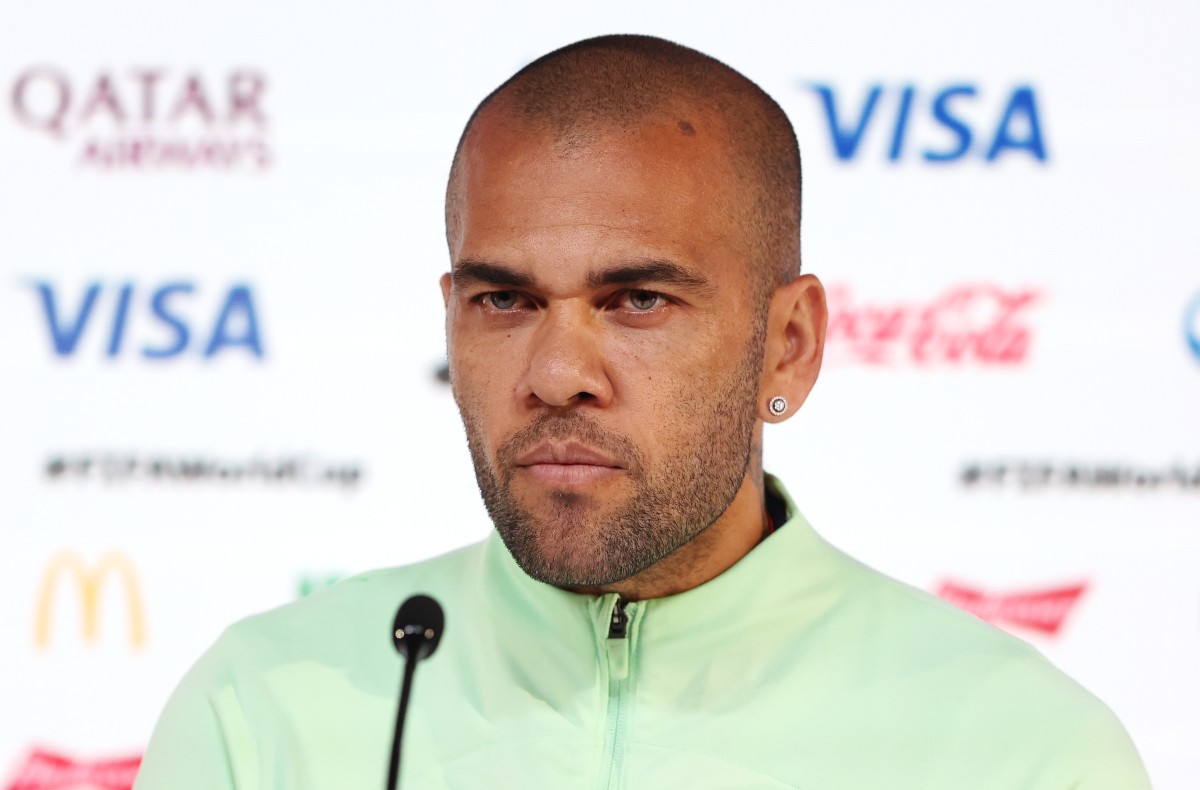 dani alves brazil press conference