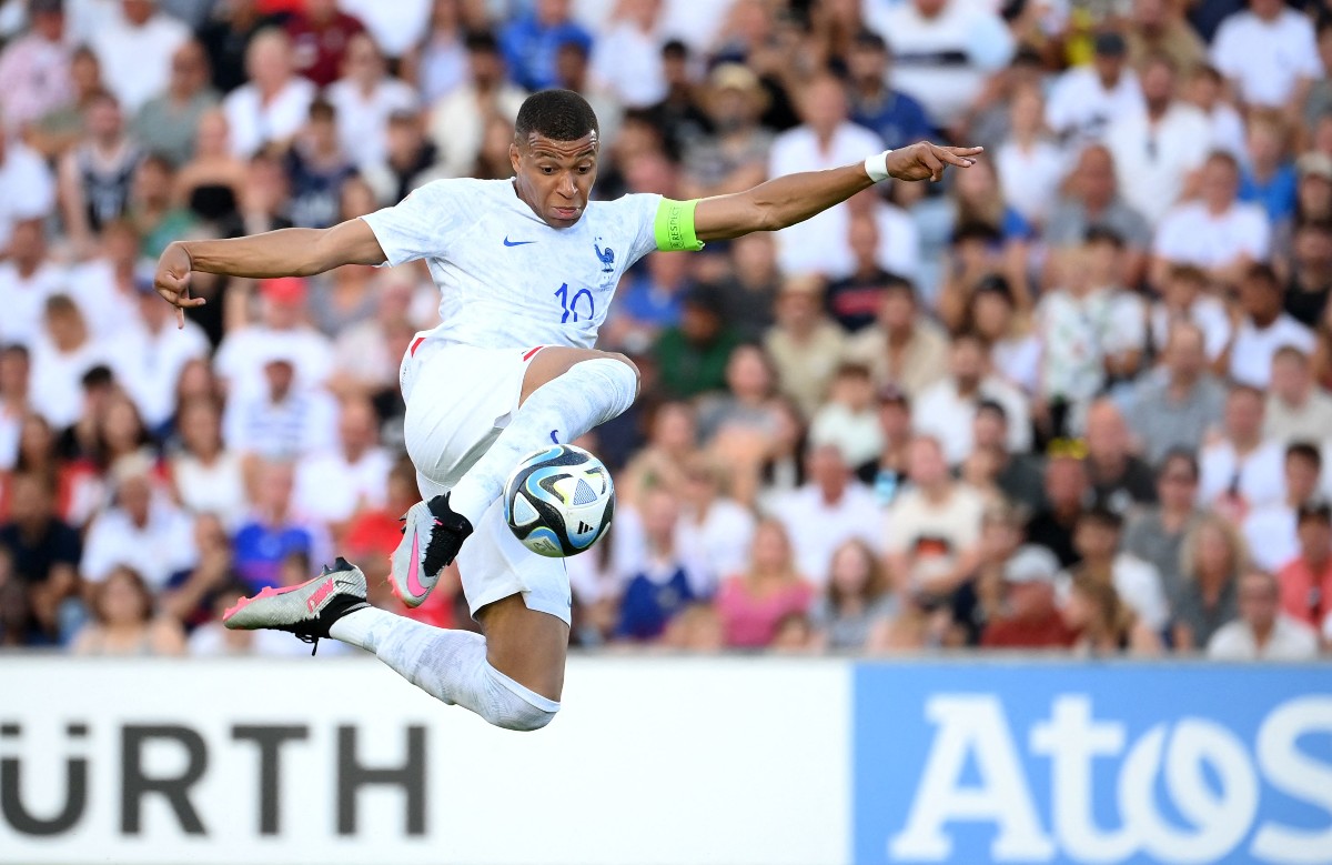 kylian mbappe france white kit
