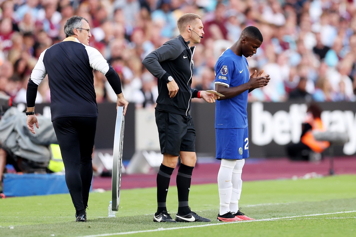 whufc cfc caicedo whufc cfc caicedo