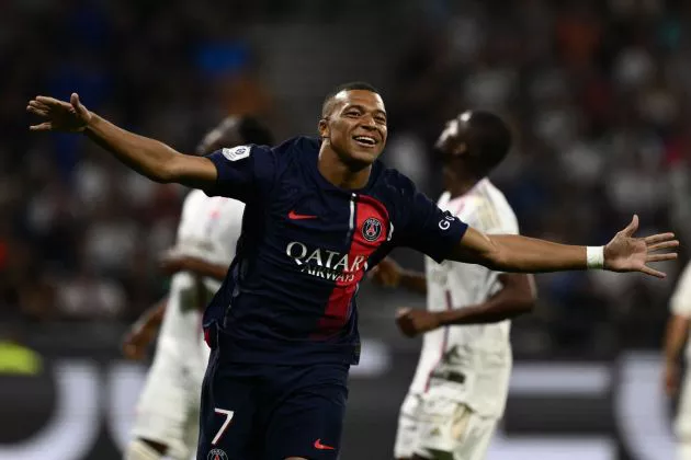 Lyon 1-4 PSG Mbappe