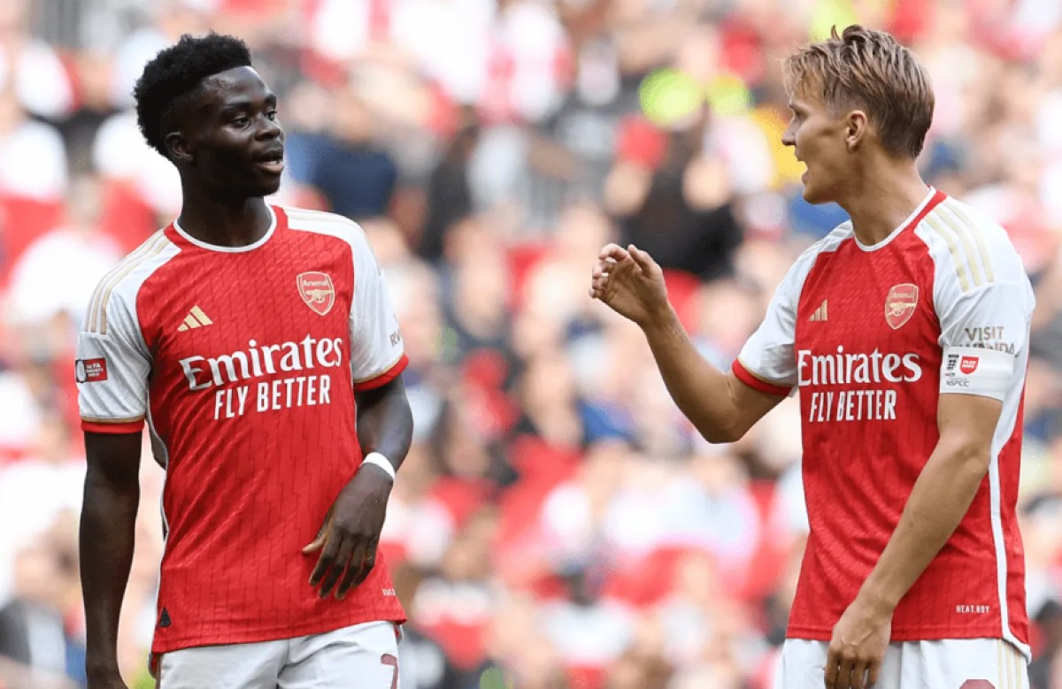 arsenal emirates saka odegaard