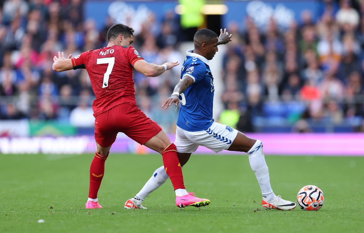 everton vs wolves pedro neto
