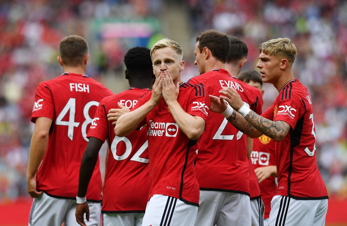 man united lyon friendly donny van de beek