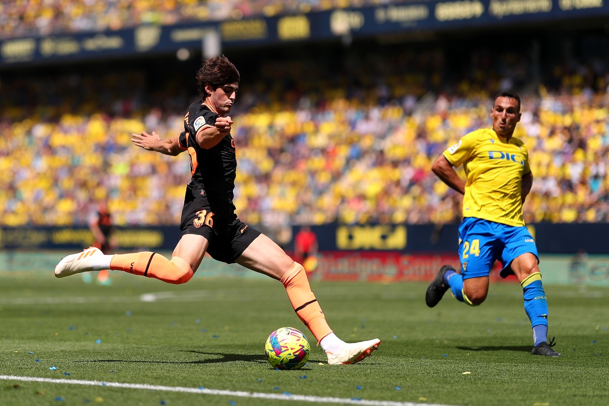 cadiz valencia javi guerra la liga Arsenal scouting Javi Guerra extensively.